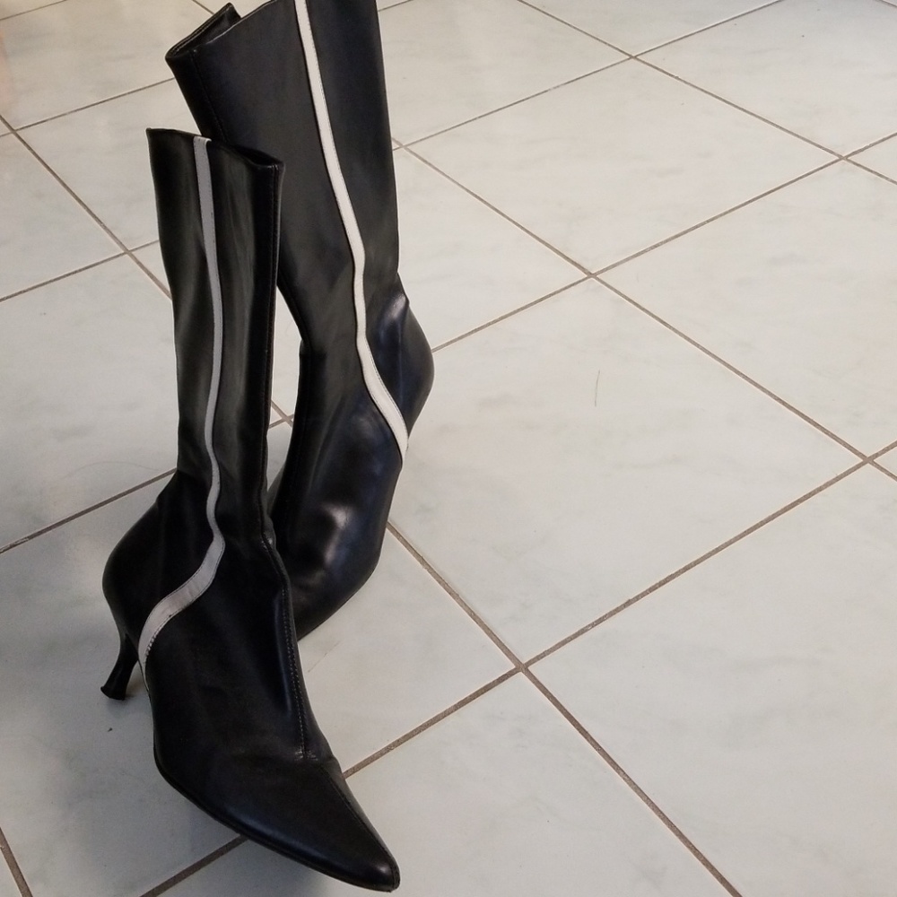 Anne Klein New York boot size 8.5 M